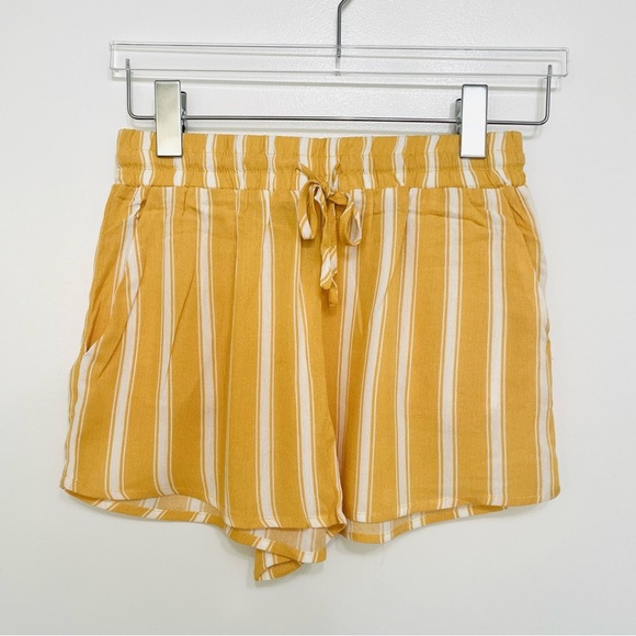 NWT Yellow and White Striped Shorts Forever 21 - Picture 3 of 5